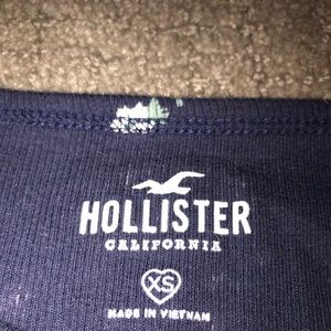 HOLLISTER blue floral t shirt